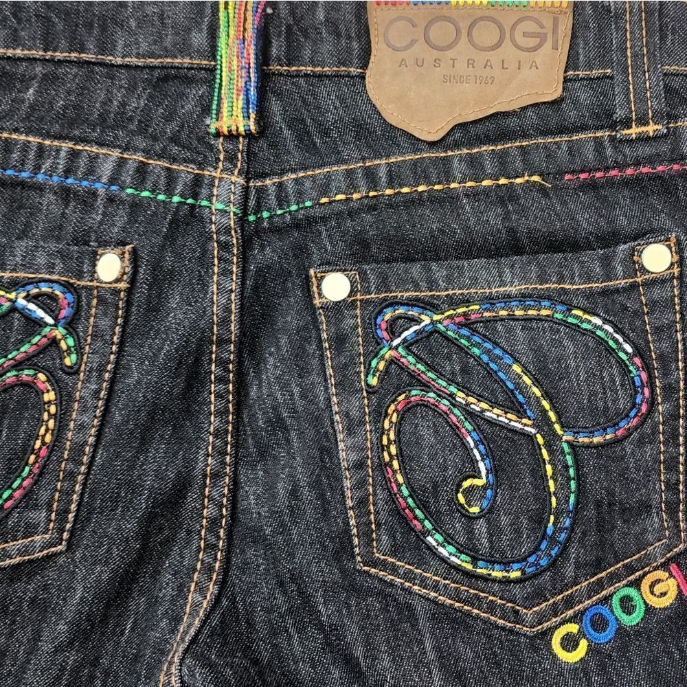 COOGI EMBROIDERED DENIM SHORTS SIZE 7/8 DARK WASH - Picture 6 of 12